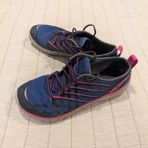 Merrell Women's Blue and Pink Athletic Shoes